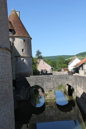 Castle-at-Posanges1.jpeg