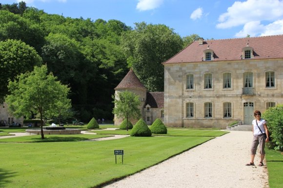 Cistercian-monastery-of-Fontenay-4.jpeg