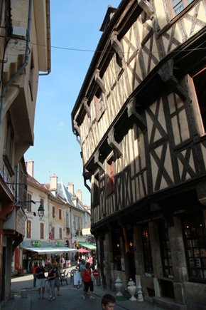 Semur-en-Auxois7.jpeg